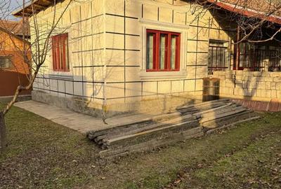 Casa comuna Dragoesti, judetul Valcea - 1