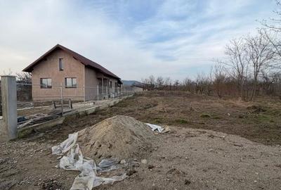 Teren de 1000 mp, în Dumbrăvești - 2