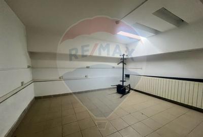 Spațiu comercial, de 180 mp, în Central - 7