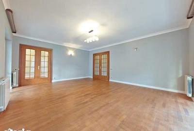 Casă cu 7 camere cu Teren 600 Mp în Central - 8