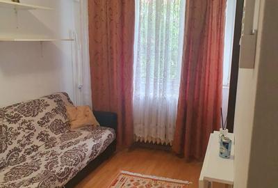 Proprietar inchiriez garsoniera piata Re?i?a Proprietar inchiriez garsoniera piata Re?i?a - 1