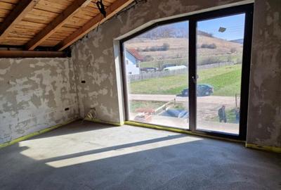 Casa individuala, 190mp, 5 camere, 4 bai, 800mp teren, Luna - 12