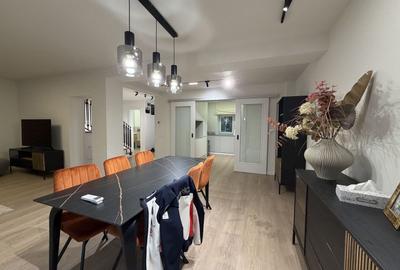 Vila semimobilata  cu 3 dormitoare, piscina exterioara, complex - 3