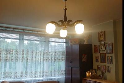 Apartament cu 2 camere decomandat, mobilat în Victoriei