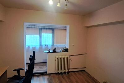 Apartament cu 4 camere, mobilat în Apărătorii Patriei - 3