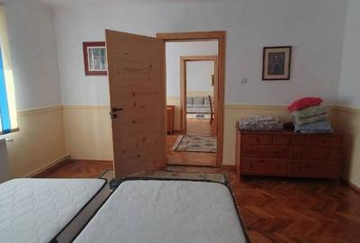 Casă cu 4 camere cu Teren 542 Mp în Cristian - 9