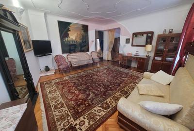 Apartament cu 3 camere de vanzare pe Str.Tribunei - 7