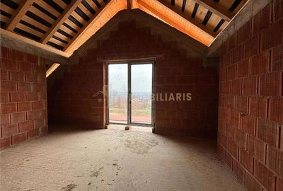 Casa individuala la rosu - 9