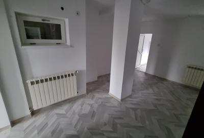 Apartament cu 4 camere semidecomandat în Cantemir - 9