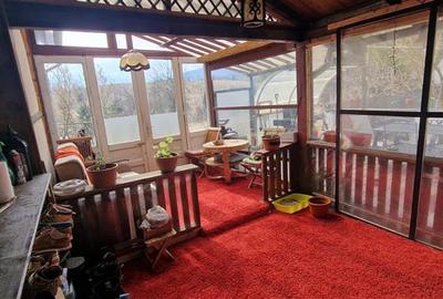 Casă individuală cu 7 camere cu Canalizare în Brebu Nou - 3