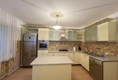 Apartament deosebit pe două nivele, într-o vilă elegantă - 29