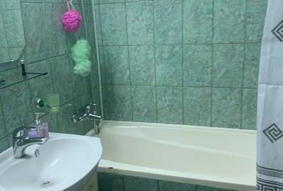 Apartament 3 camere decomandat zona Intre Lacuri - 4