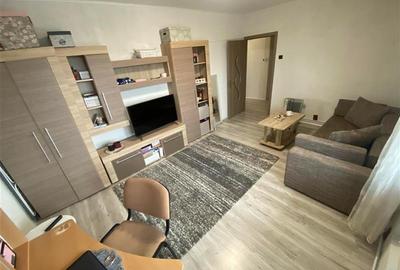 Apartament cu 2 camere decomandat în 7 Noiembrie - 1