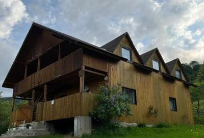 Casă cu 9 camere cu Teren 2600 Mp în Mănăștur