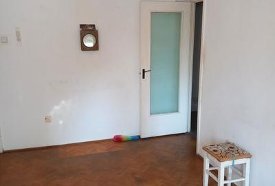 Apartament cu 2 camere decomandat în Cornișa - 7
