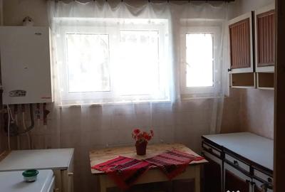 Apartament cu 2 camere decomandat în Central - 2