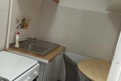 Garsoniera spa?ioasa in Exerci?iu, aproape de Centru - 3