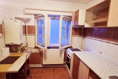 Apartament cu 3 camere semidecomandat în Central - 8