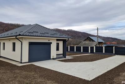 Casă cu 7 camere cu Teren 930 Mp în Drăganu - 5