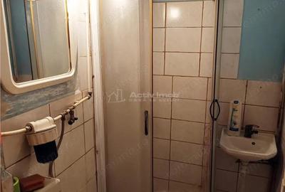 Garsoniera Etaj 1 in Moldova Noua - 1