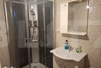 Casă cu 4 camere cu Teren 1644 Mp în Cotu - 2