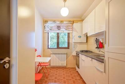 Apartament cu 5 camere decomandat, mobilat în Zamora - 9