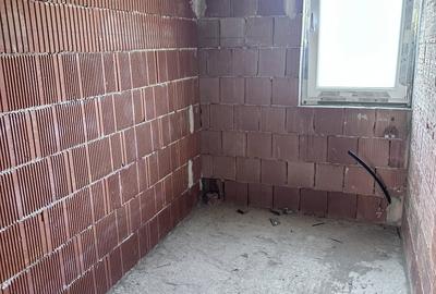 Casă individuală cu 4 camere cu Canalizare în Micești - 9