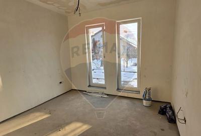 Casă cu 4 camere cu Teren 331 Mp în Crevedia - 5