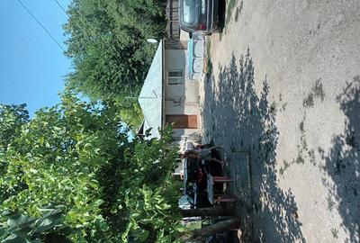 Vind casa in giule?t sct 1 casa are 5 camere baie bucatarie zona lini?tita ?i curat - 3