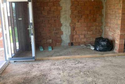 Casă cu 5 camere cu Teren 750 Mp în Aroneanu - 2