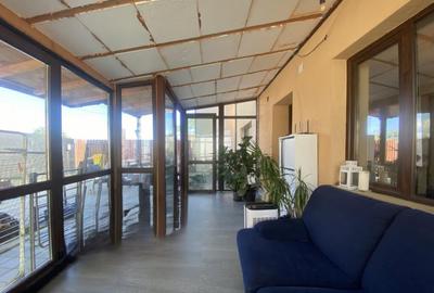 Casă cu 5 camere cu Canalizare în Central - 10