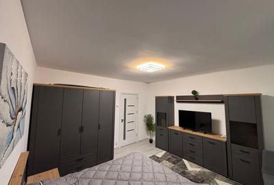 Titan chiar langa metrou, GARSONIERA LUX, PRIMA INCHIRIERE, bloc mixt - 2