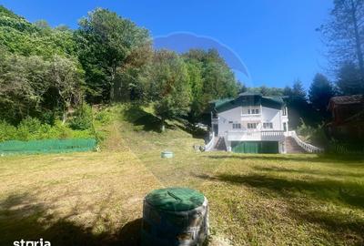 Casă cu Teren 2362 Mp în Tulnici - 19
