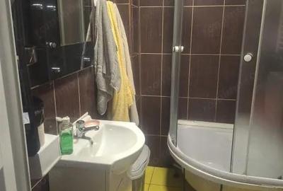 Casă cu 7 camere cu Teren 271 Mp în Central - 2