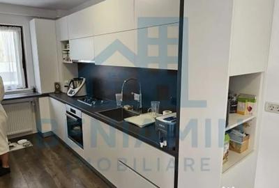 Apartament cu 4 camere decomandat în Noua - 13