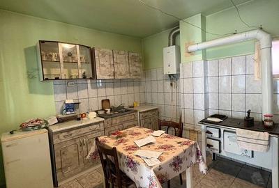 Casă cu 3 camere cu Teren 374 Mp în Central - 5