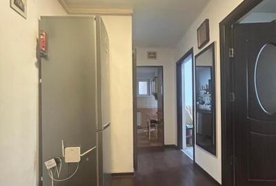 Calea Bucure?ti - 3 camere, spatios, etaj intermediar, boxa! - 8