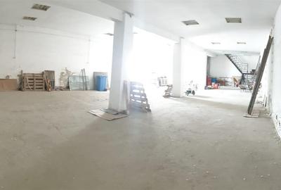 Spațiu comercial, de 550 mp, în Apollo - 7