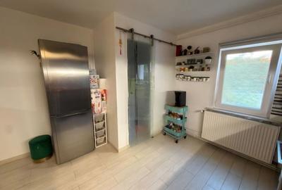 Apartament cu 2 camere semidecomandat în 1 Mai - 2
