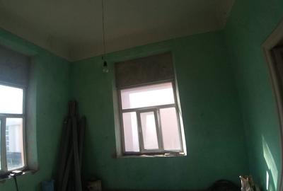 Casă cu 2 camere în Roman - 5