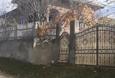 Casă cu 4 camere în Central - 9