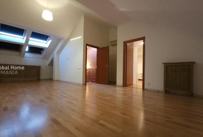 Duplex cu 10 camere cu Canalizare în Central - 34