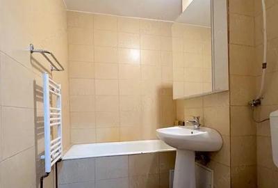 Apartament cu 3 camere decomandat în Vitan