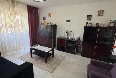 Apartament cu 4 camere în Podu Roș - 1