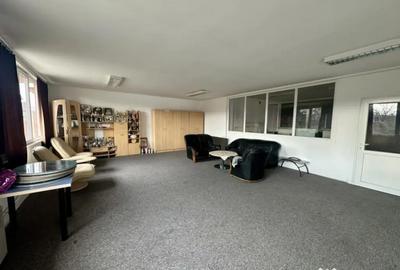 Spațiu comercial, de 1,200 mp, în Central - 1