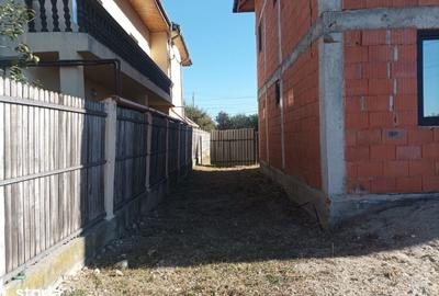 Casă cu 5 camere decomandat cu Teren 1063 Mp în Cornu - 14