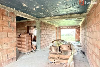 Duplex cu 8 camere cu Canalizare în Săcălaz - 19