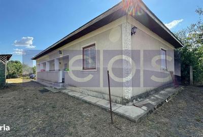 Casă cu 3 camere cu Teren 1300 Mp în Dobrotești - 1