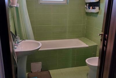 Apartament cu 3 camere decomandat în Exterior Vest - 1