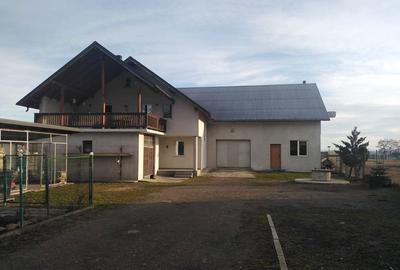 Casă cu 4 camere cu Teren 177 Mp în Mitocu Dragomirnei - 5